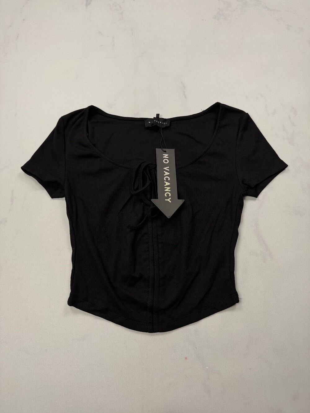 No Vacancy No T Shirt Black Modern Feminine Cropped - Womens M